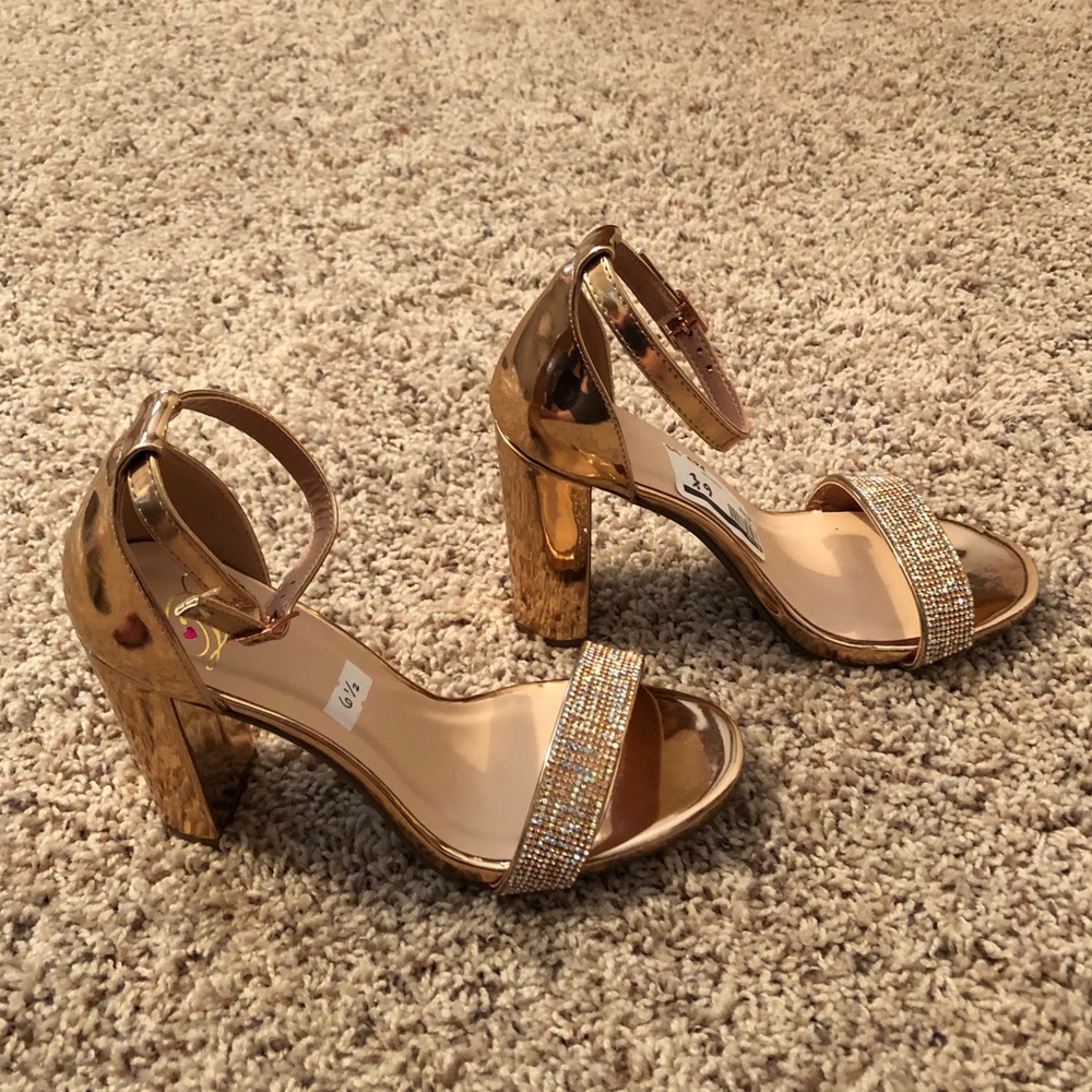 BRAND NEW gold/jeweled heels